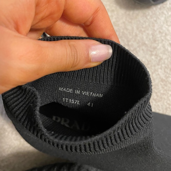 BRAND NEW PRADA ANKLE HEIGHT SNEAKERS SIZE 41 - Picture 3 of 5